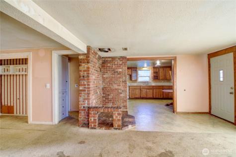1040 W Shady Lane Oak Harbor WA 98277