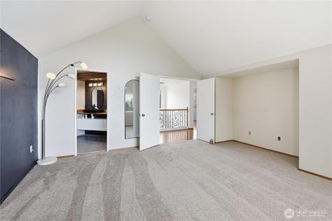 21049 103rd Ave SE Kent WA 98031
