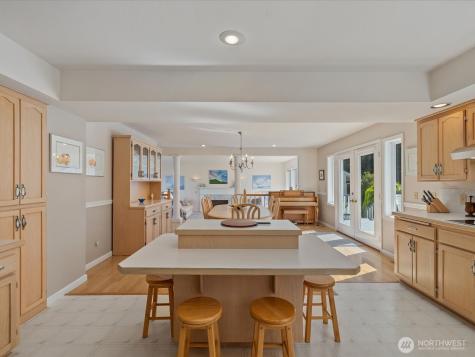 230 Rocky Mountain High Road Camano Island WA 98282