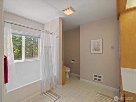 230 Rocky Mountain High Road Camano Island WA 98282