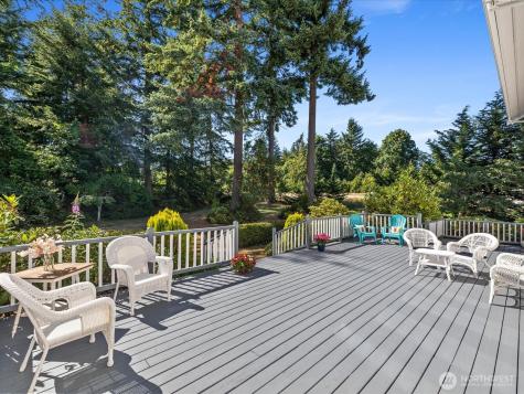 230 Rocky Mountain High Road Camano Island WA 98282