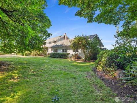 230 Rocky Mountain High Road Camano Island WA 98282