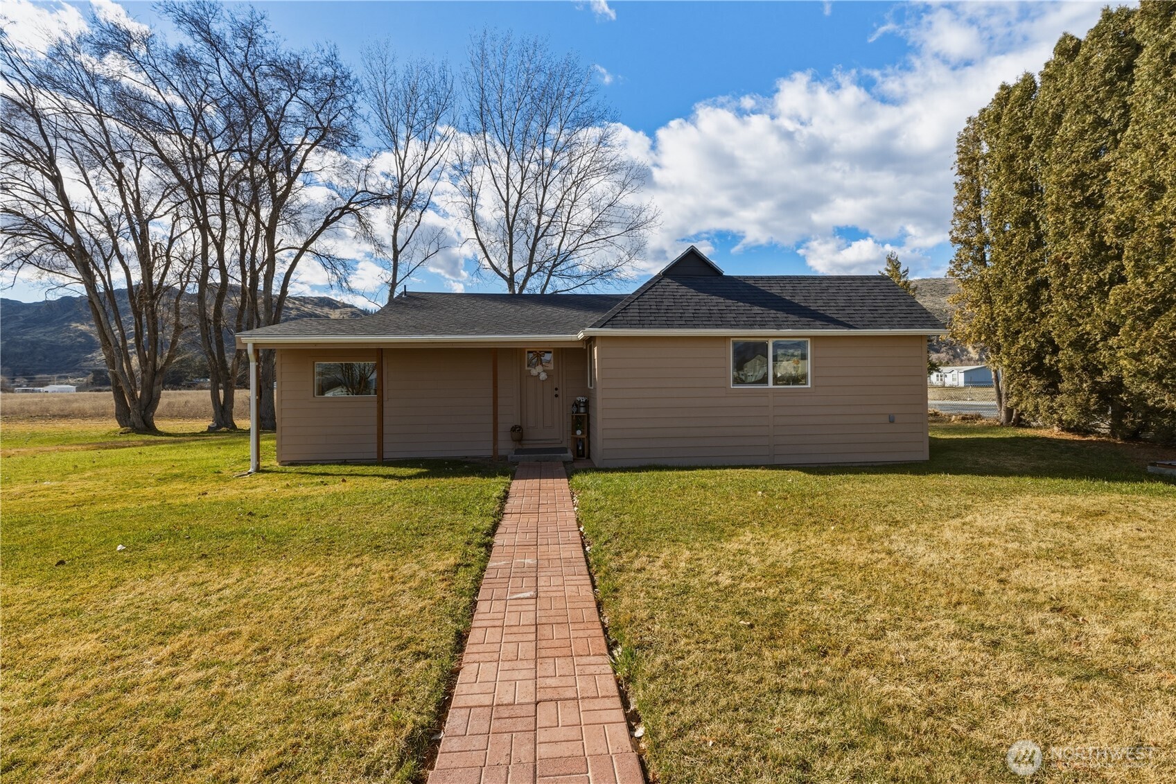22 Kermel Road Omak WA 98841