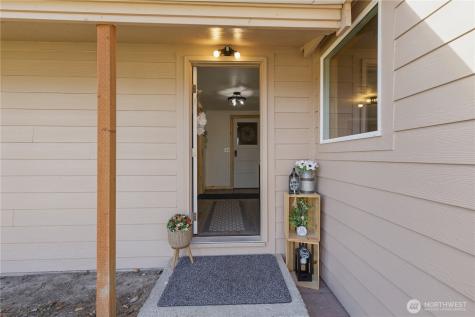 22 Kermel Road Omak WA 98841