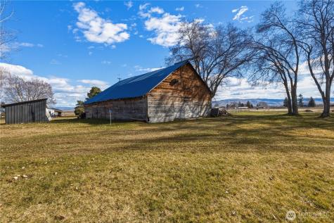 22 Kermel Road Omak WA 98841