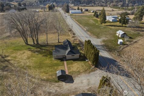 22 Kermel Road Omak WA 98841