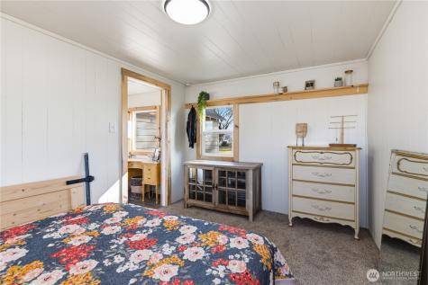 22 Kermel Road Omak WA 98841