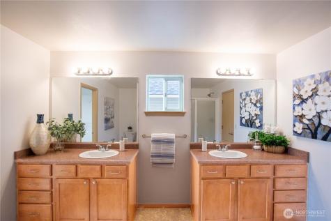 33219 41st Place S Federal Way WA 98001