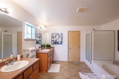 33219 41st Place S Federal Way WA 98001
