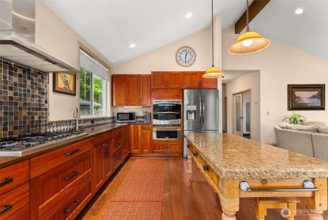 6211 Shady Lane SE Lacey WA 98503