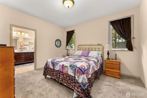 6211 Shady Lane SE Lacey WA 98503