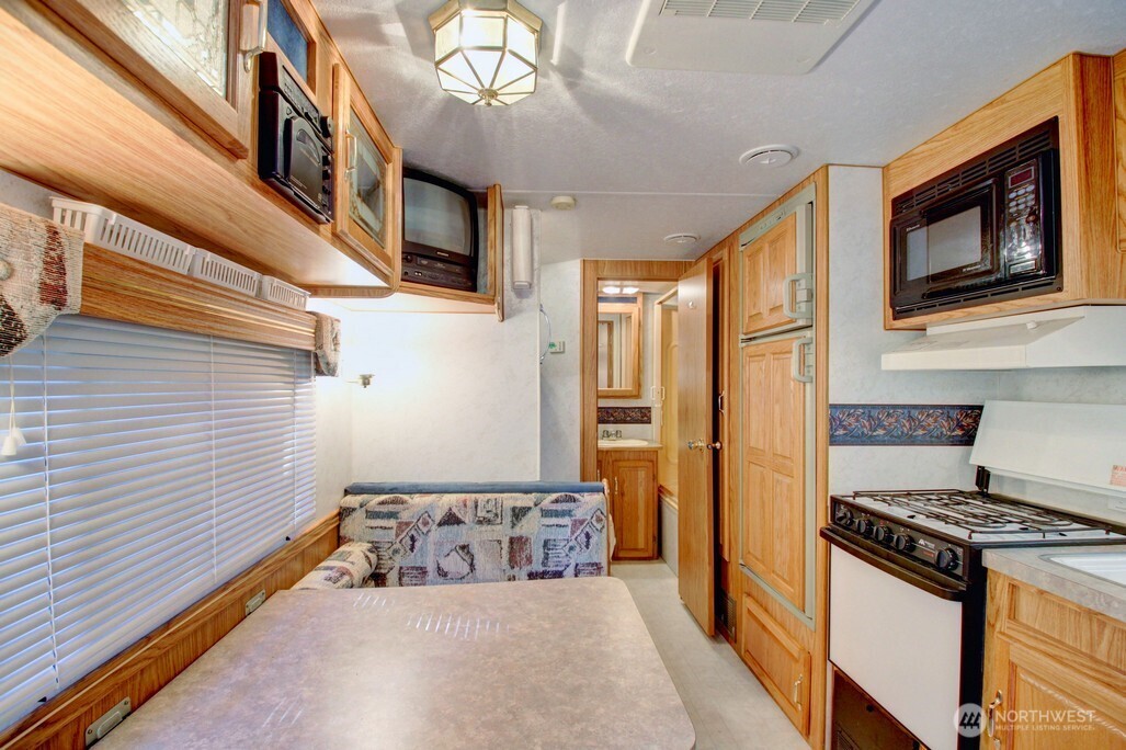 106 Gold Rush Road Deming WA 98244