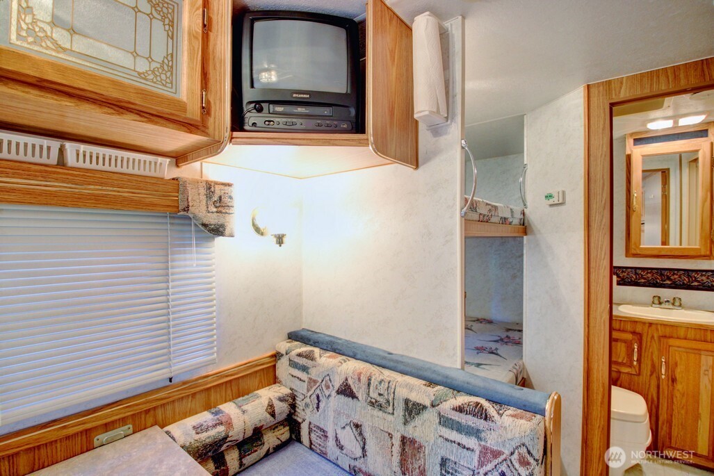106 Gold Rush Road Deming WA 98244