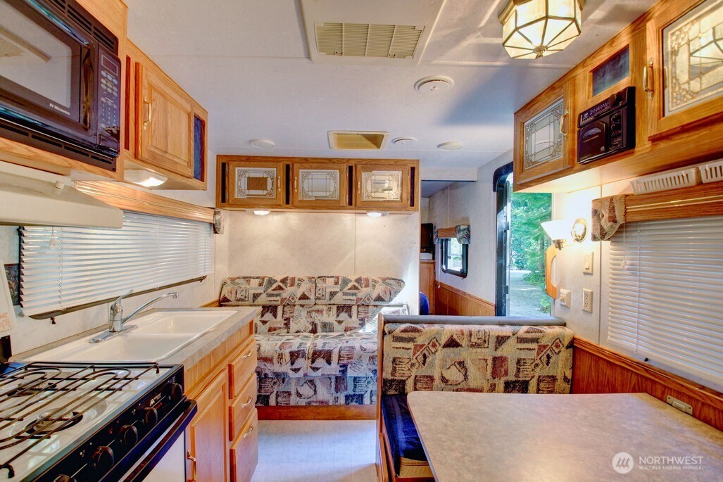 106 Gold Rush Road Deming WA 98244