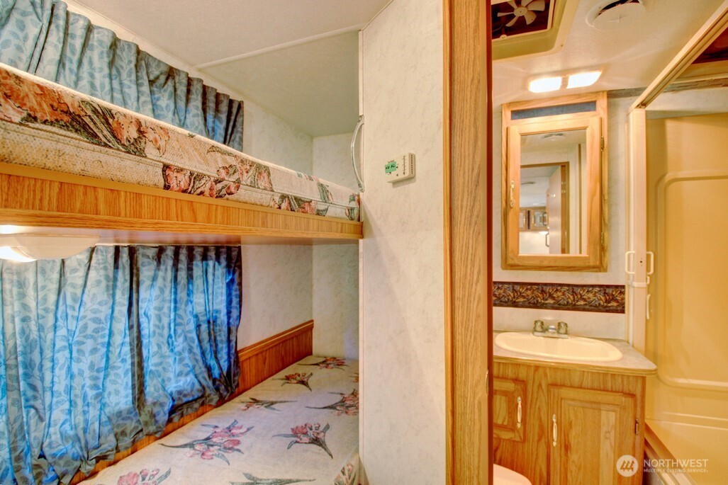 106 Gold Rush Road Deming WA 98244