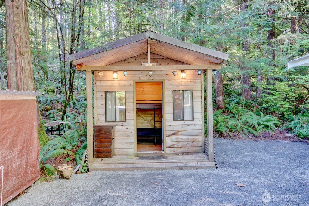 106 Gold Rush Road Deming WA 98244