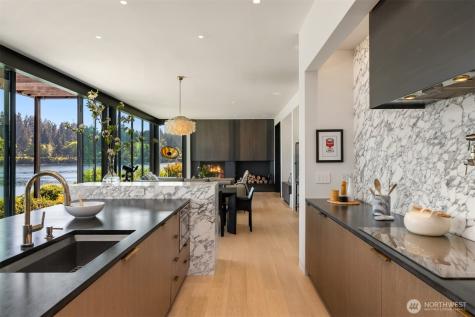 10555 NE Seaborn Road Bainbridge Island WA 98110
