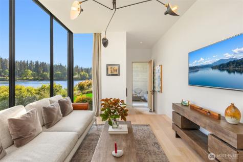 10555 NE Seaborn Road Bainbridge Island WA 98110