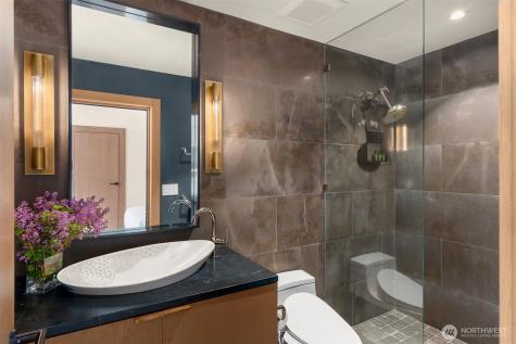 10555 NE Seaborn Road Bainbridge Island WA 98110