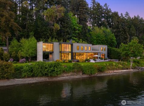 10555 NE Seaborn Road Bainbridge Island WA 98110
