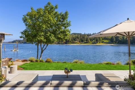 10555 NE Seaborn Road Bainbridge Island WA 98110