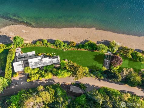10555 NE Seaborn Road Bainbridge Island WA 98110