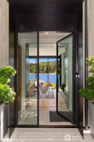 10555 NE Seaborn Road Bainbridge Island WA 98110