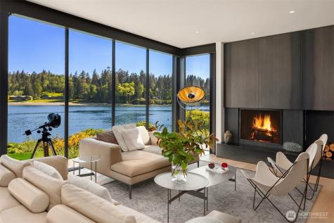 10555 NE Seaborn Road Bainbridge Island WA 98110