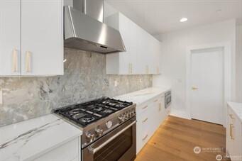 7623 NE 198th Court Kenmore WA 98028