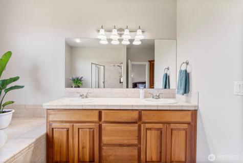 8124 101st Avenue NE Lake Stevens WA 98258