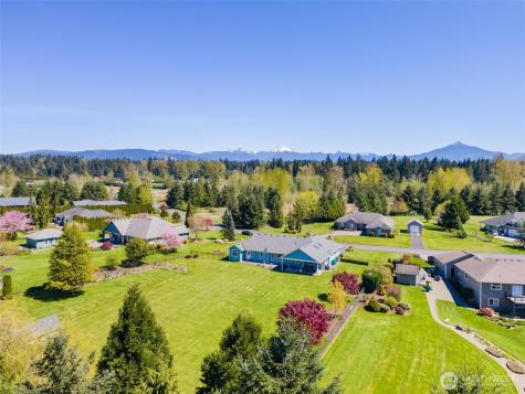 8124 101st Avenue NE Lake Stevens WA 98258