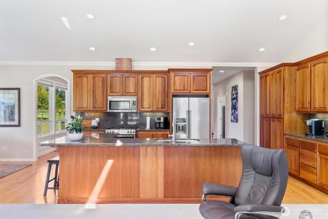 8124 101st Avenue NE Lake Stevens WA 98258