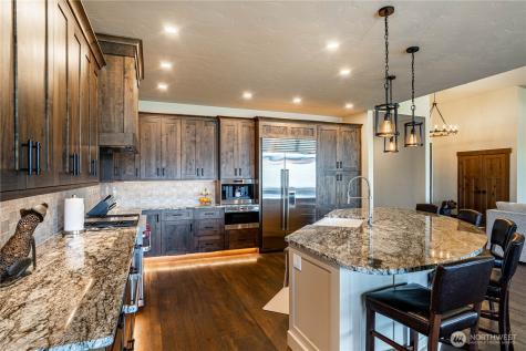 219 Corkscrew Lane Manson WA 98831
