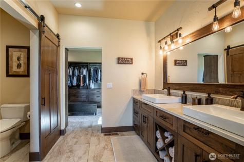 219 Corkscrew Lane Manson WA 98831