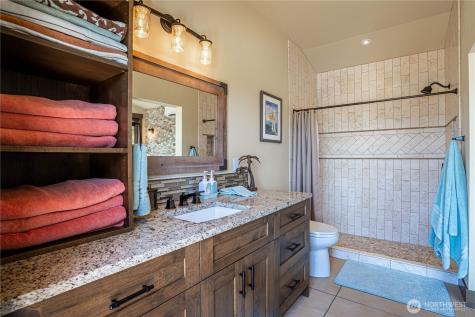 219 Corkscrew Lane Manson WA 98831