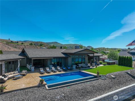 219 Corkscrew Lane Manson WA 98831