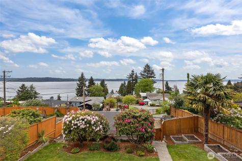 8450 E Side Drive NE Tacoma WA 98422