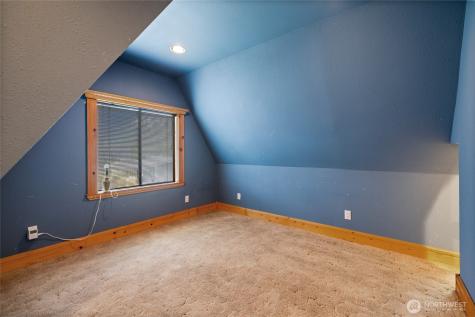 401 7th Street NW Puyallup WA 98371