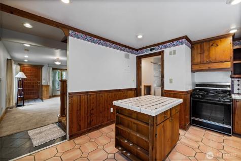 401 7th Street NW Puyallup WA 98371