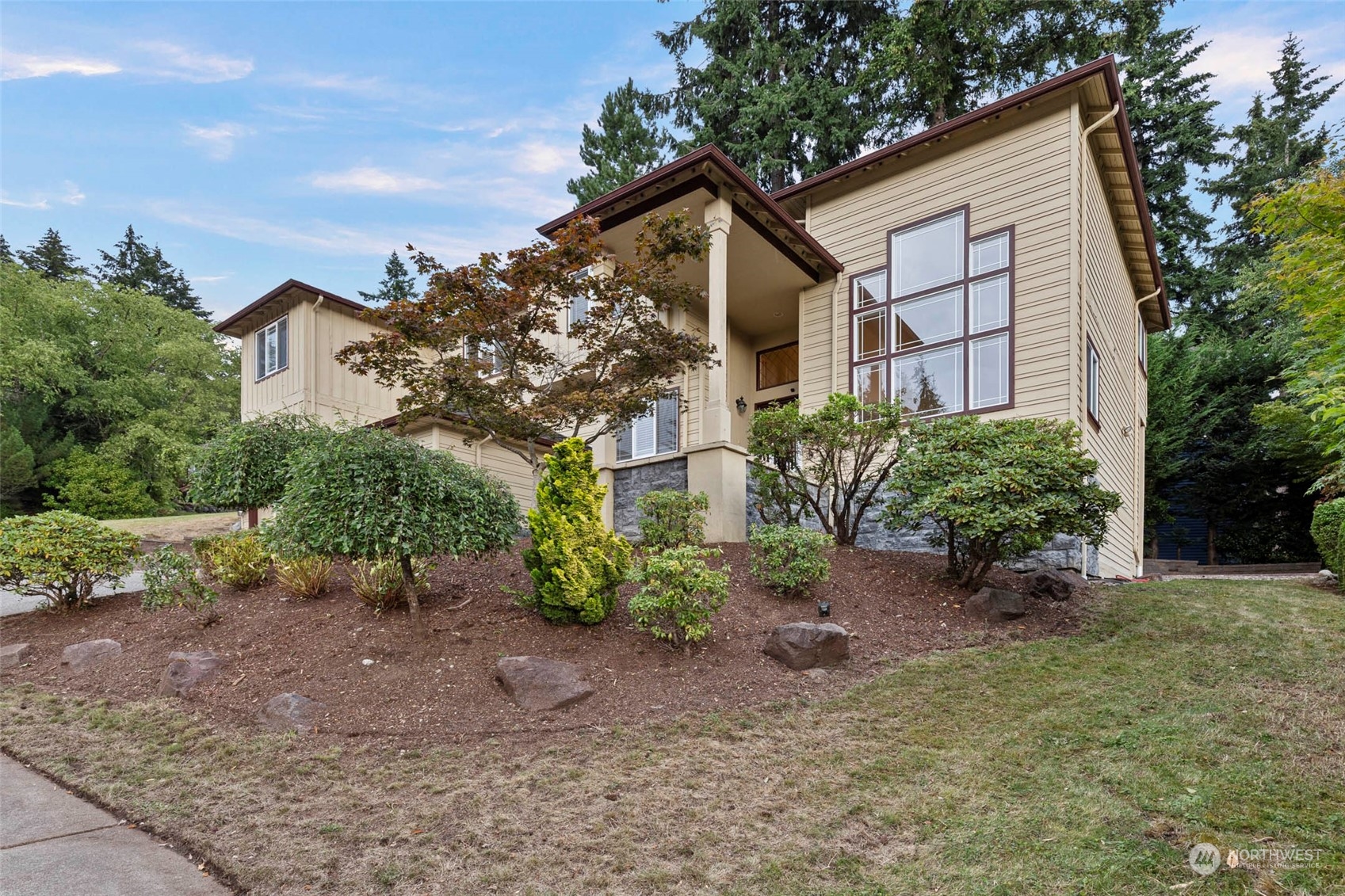 24039 SE 37th Place Sammamish WA 98029