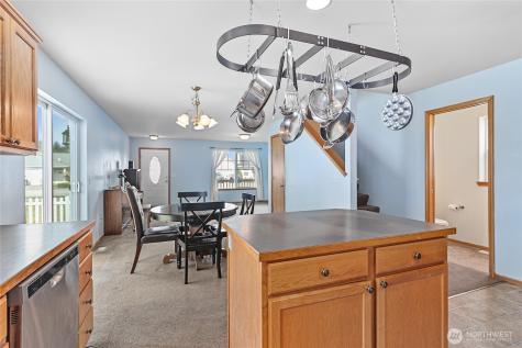 1162 Aaron Drive Lynden WA 98264