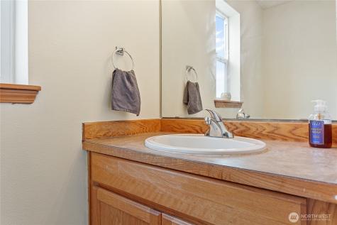 1162 Aaron Drive Lynden WA 98264