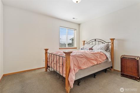 1162 Aaron Drive Lynden WA 98264