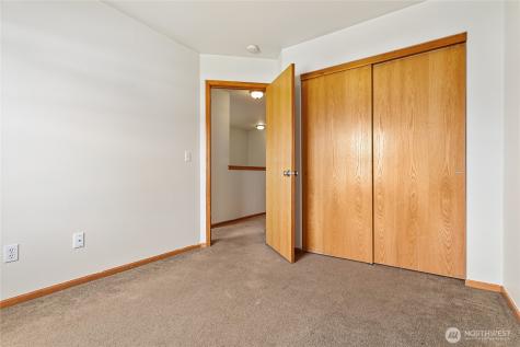 1162 Aaron Drive Lynden WA 98264