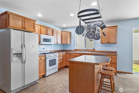 1162 Aaron Drive Lynden WA 98264