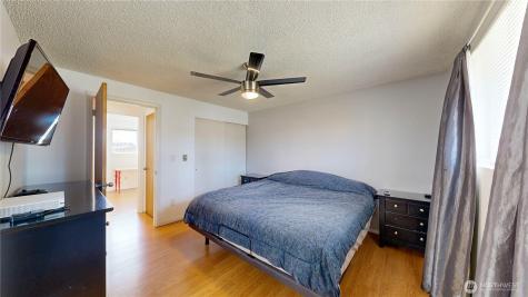 17121 SE 264th Place Covington WA 98042