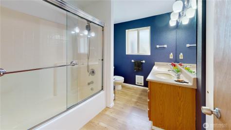 17121 SE 264th Place Covington WA 98042