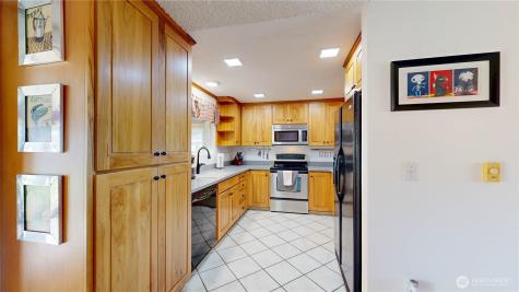 17121 SE 264th Place Covington WA 98042