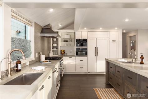 2628 NW Esplanade Seattle WA 98117