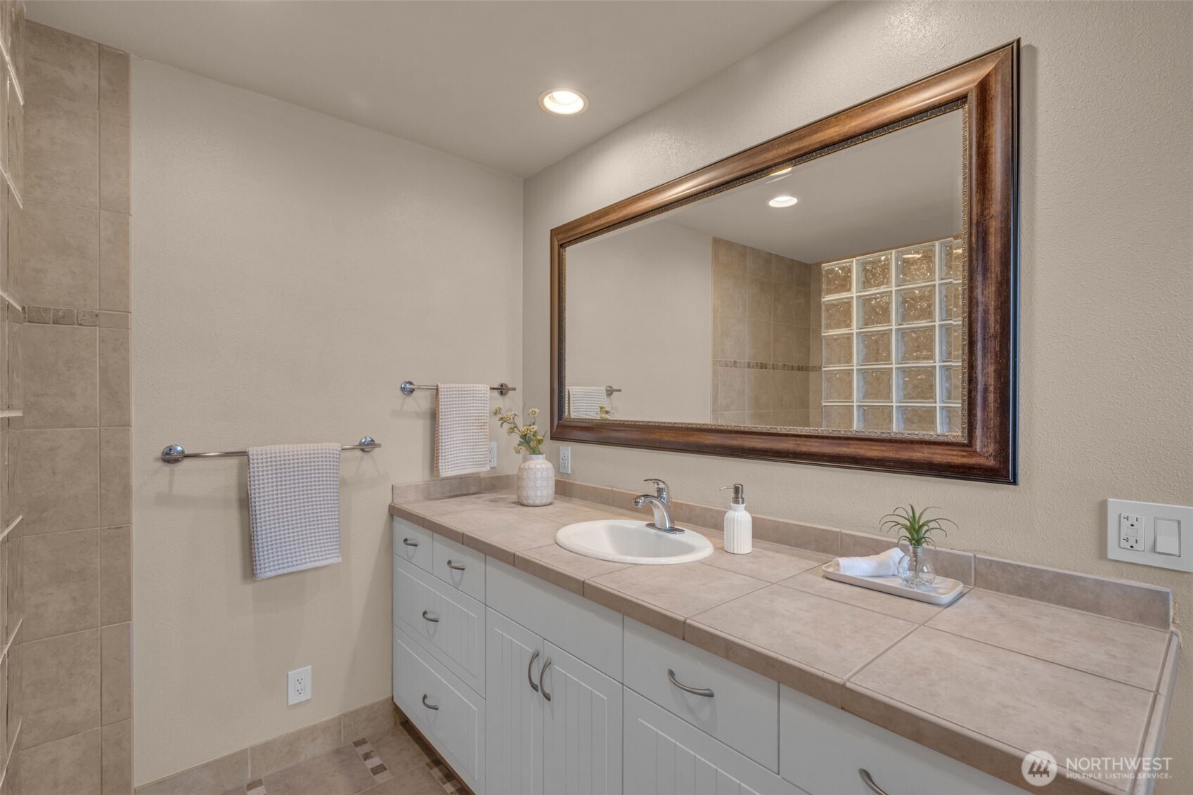 2102 15th Avenue Milton WA 98354
